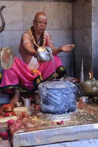 The 10-day Mahashivratri festival started in Mahakaleshwar temple with the worship of Shri Koteshwar Mahadev