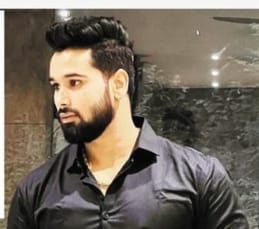The police have registered a case of rape against the sanitation ambassador of the municipal corporation.