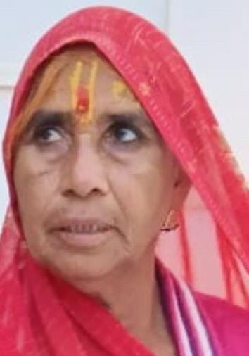 Rameshwari of Rajasthan cried a lot to meet her loved ones.