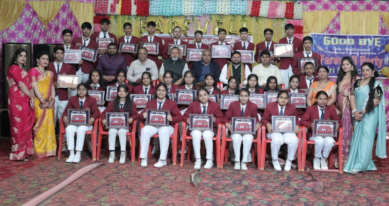 Shreya missed and Amit got the title of Mr. Farewell