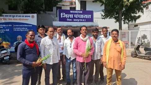 Farmers reached the collector with spoiled crops in their hands