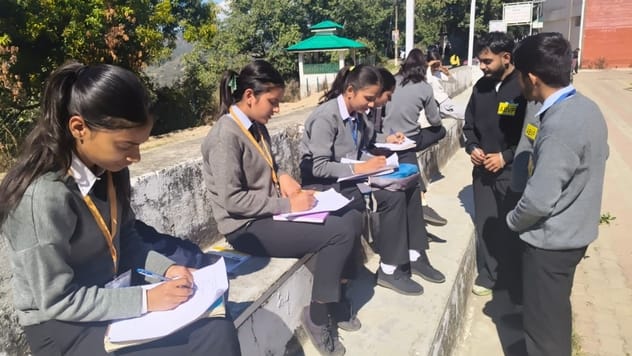 Appointment should be made soon on vacant posts in Naura Pharmacy College.