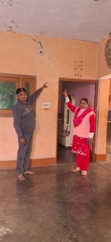 People got scared due to earthquake and came out of their homes.