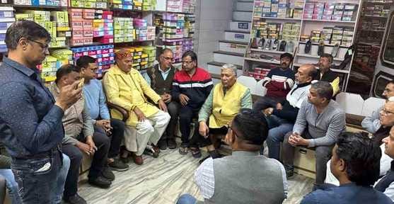 MLA reached among traders, called SP and said- improve the system
