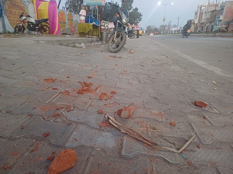 Fight and stone pelting between baraatis and villagers, 12 injured including the groom
