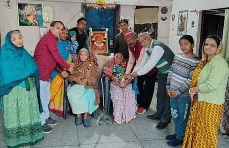 Follow the ideals of Swami Dayanand