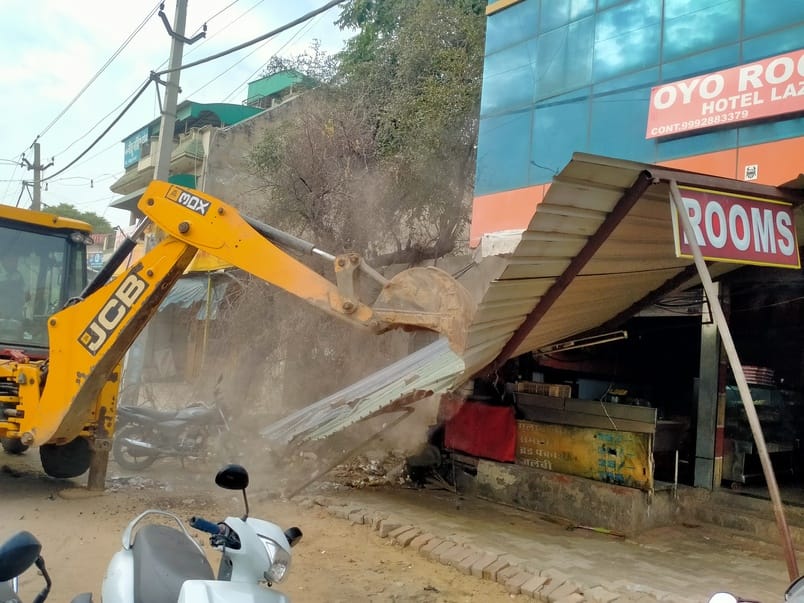 NPA removed tin sheds and encroachments outside shops