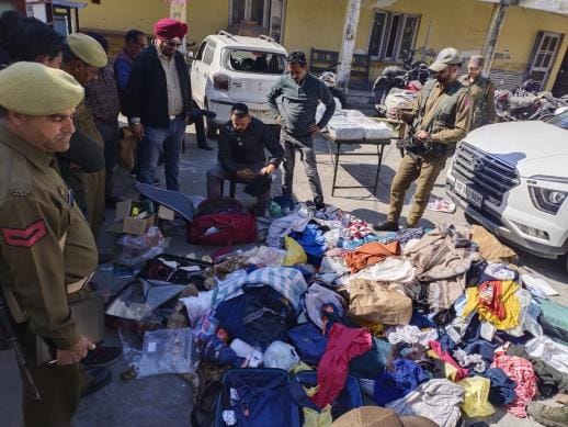 Income Tax Team Reached Lakhanpur After Recovered Cash