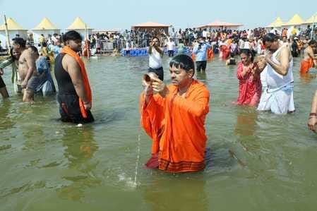 Those who defame Kumbh are not Sanatanis: BL Verma