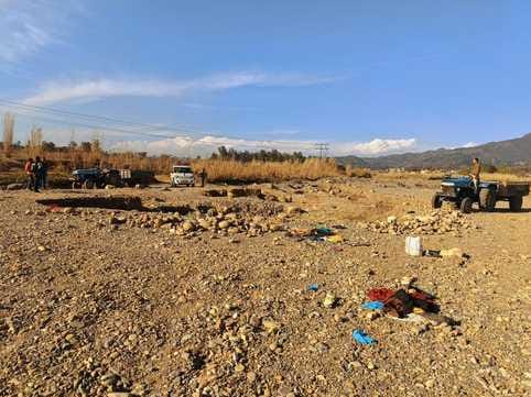 Illegal mining in Ramganga: Mafia attacked Lekhpal and Home Guard who went to investigate at night