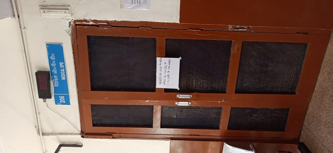 Medicine OPD of Dharamshala Hospital locked, specialist not found even after five months