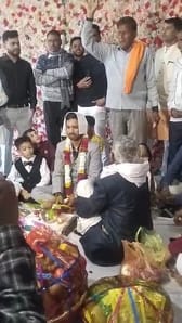 shivpuri yuvak ne 5 lakh ki rashi return ki