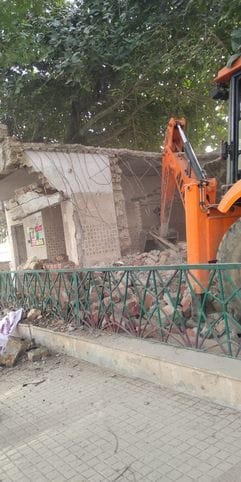 Toilet built in Rani Talab complex removed, now the view of the pond will be visible from a distance