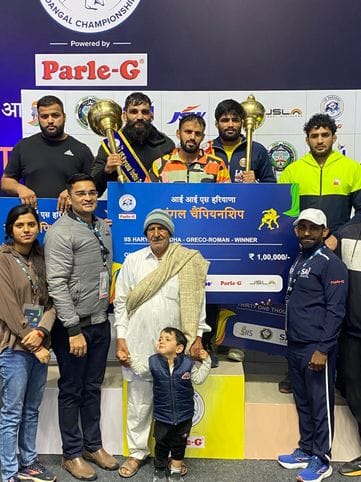 Wrestler Sunil of Mehar Singh Akhara won the title of IIS Kesari