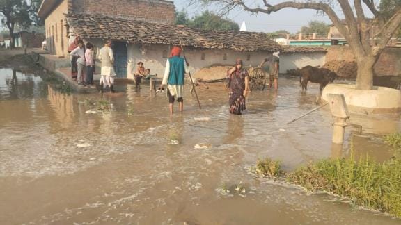The canal broke near Khaptihaklaan bus stand during testing