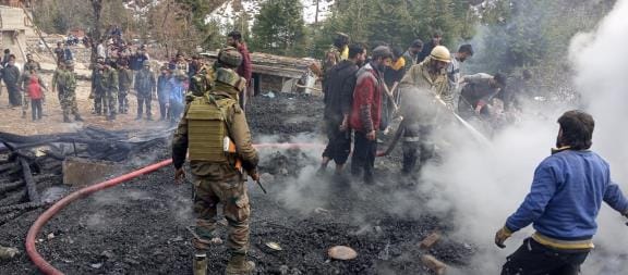 srinagar, kupwada, fire