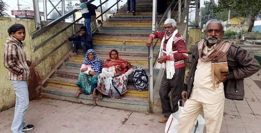 Lichchhavi and Kalka remained cancelled, Mahananda did not arrive even after a day