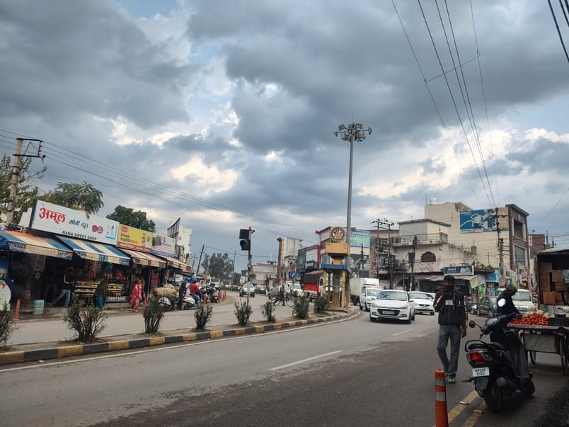Farmers' hopes blossomed due to rain showers, faint crops get lifeline