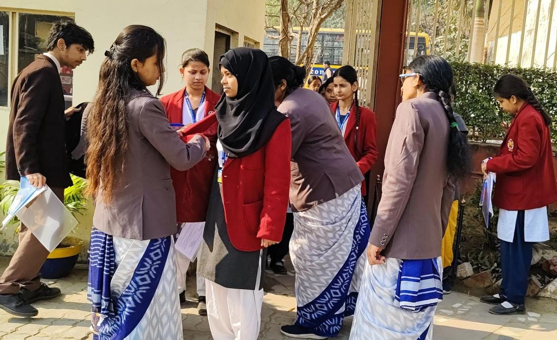 456 students appeared in Physics exam