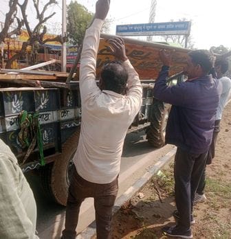 Municipality strict regarding encroachment, remove flex and hoardings