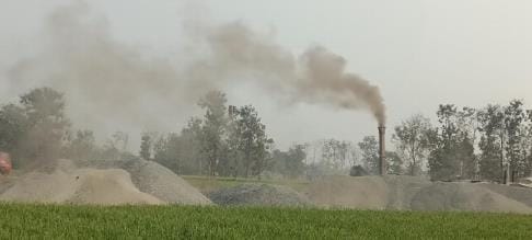 The furnace of the hot mix plant is spewing poison