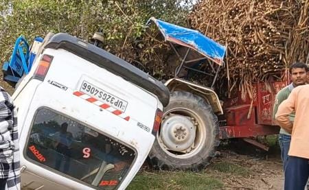 A tractor-trolley loaded with sugarcane and a van collided, passengers narrowly escaped