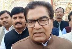 UP: Complaint filed against SP leader Ram Gopal Yadav in SC Commission.