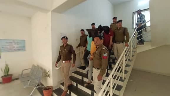 लूट के आरोपी गिरफ्तार