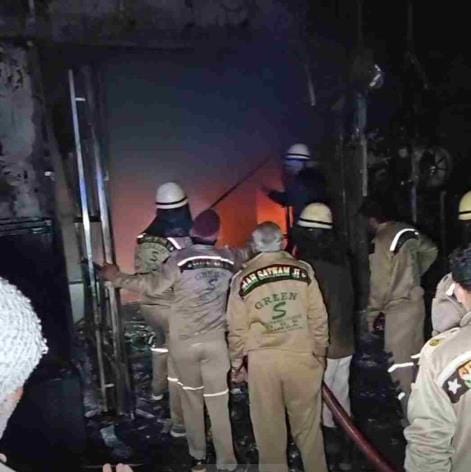 A massive fire broke out in a carry bag manufacturing factory in New Rishi Nagar, goods burnt.