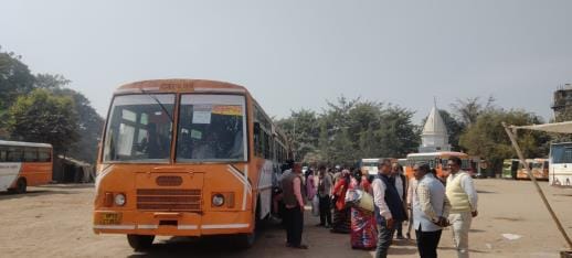 Passengers increased for Prayagraj, contracted buses were also installed