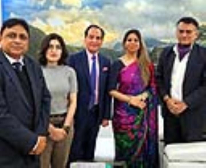Meeting with key stakeholders of tourism, emphasis laid on tourism development in Jammu and Kashmir