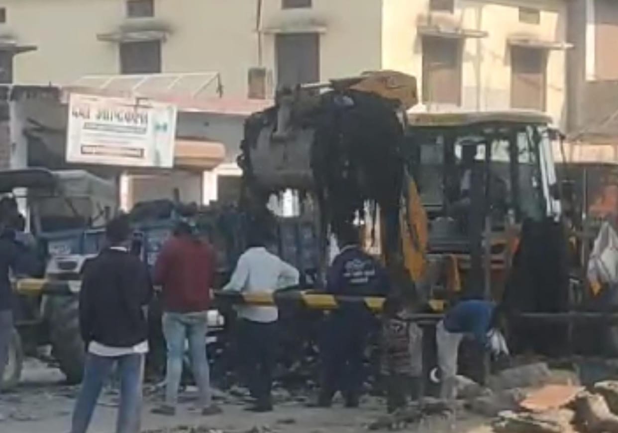 Garbage dumped at railway crossing, road blocked for seven hours