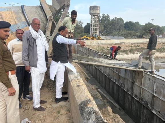 Order to use good material in construction work