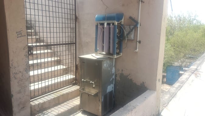 There is no drinking water in SDM, Tehsildar, Animal Husbandry Office