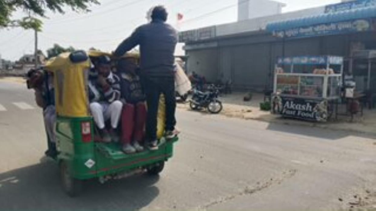 Buses do not ply in villages, passengers are taking risky journey in autos