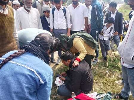 Bike collides with old man in Jijaula, five injured