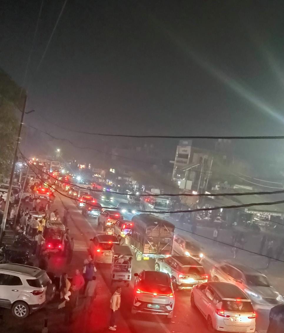 19 km long jam in Chitrakoot, devotees yearned for food and water