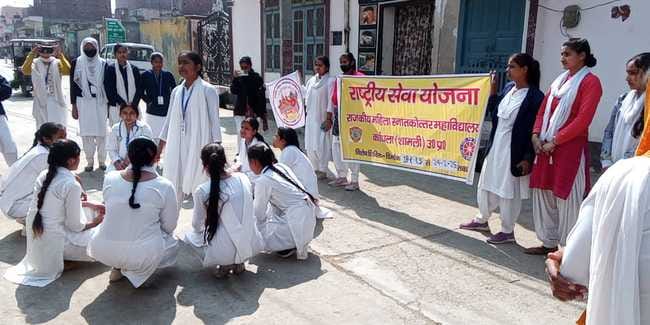 Message of drug addiction given through street drama