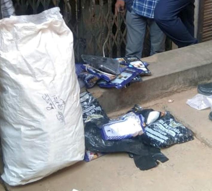 60 kg banned polythene seized from shops