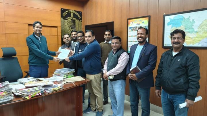 Government should restore old pension of employees: Ravi Kumar