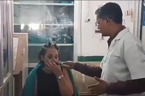 इलाज जारी