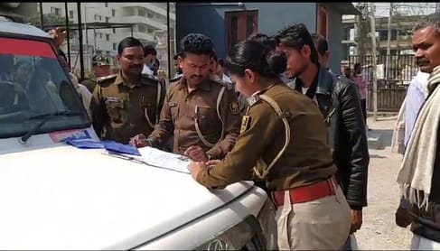 Bihar News: Matriculation student dies in road accident in Darbhanga, condition of another student critical