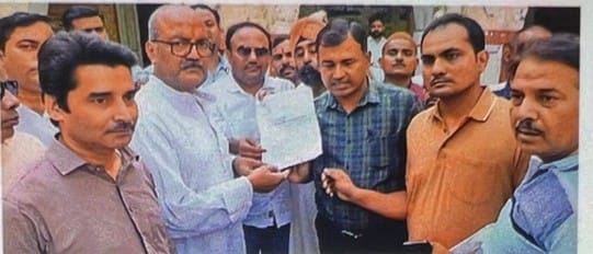 Traders should not be fined till Holi and Eid