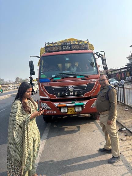 Challan issued for 24 vehicles parked on the roadside