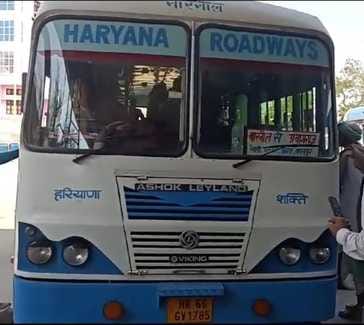 Enthusiasm among devotees regarding Mahakumbh, 171 devotees went to Prayagraj in three buses.