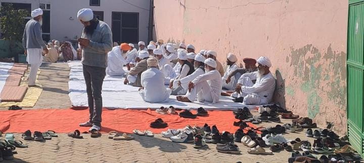 Santnagar's Gurtej dies of cancer, villagers say - disease is increasing due to drinking contaminated water