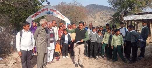 Villagers expressed anger over the dilapidated road of Saloa School