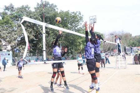 Jalalpur Pratham dominated on the first day of volleyball competition