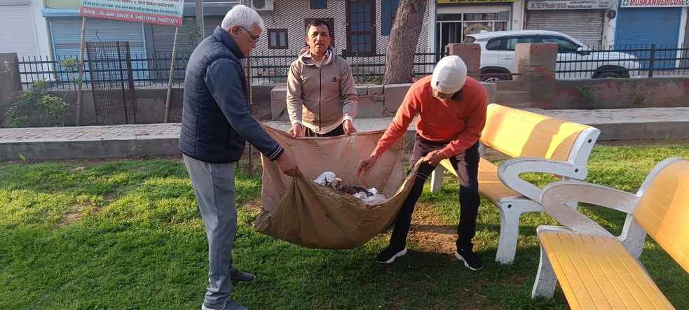Everyone should contribute in keeping the environment clean: Narendra Nada