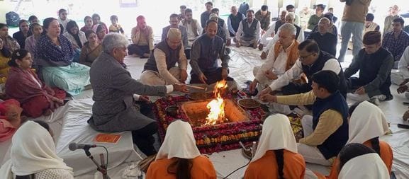 Swami Dayanand Saraswati lit the flame of Swaraj